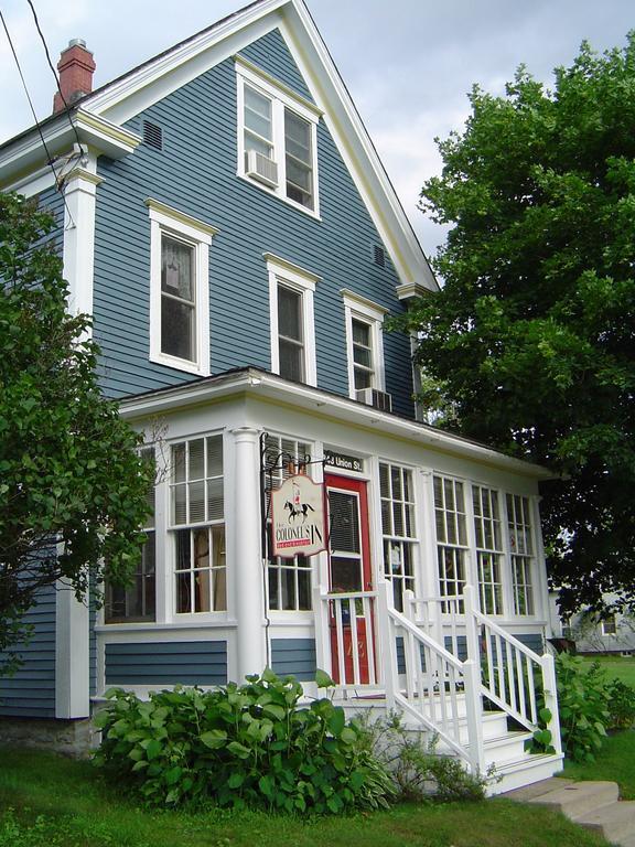 The Colonel'S In Bed And Breakfast Фредериктън Екстериор снимка